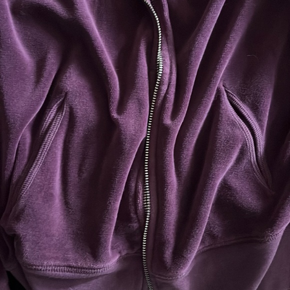 COPY - Y2K juicy couture velvet purple zip up - Picture 8 of 9